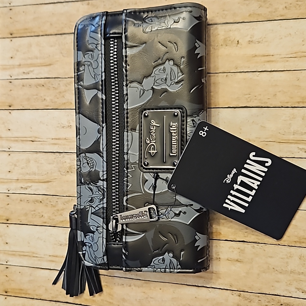 COPY - Disney Villains Loungefly Wallet